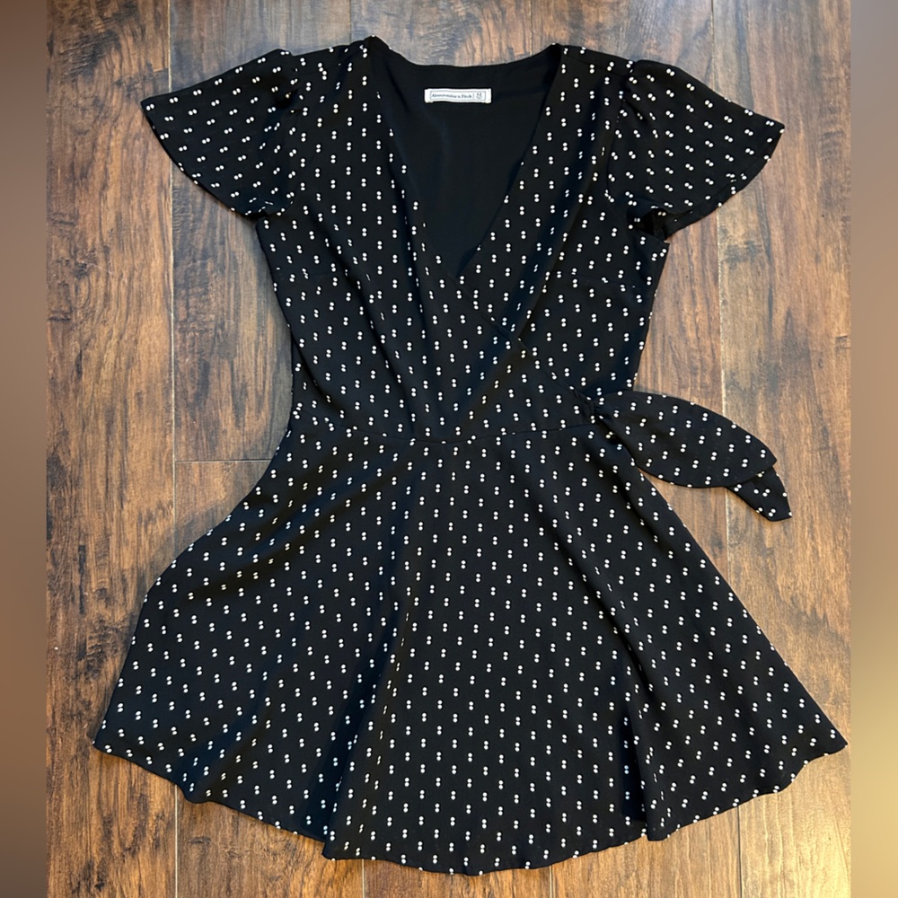Abercrombie & Fitch‎ Faux Wrap Mini Dress